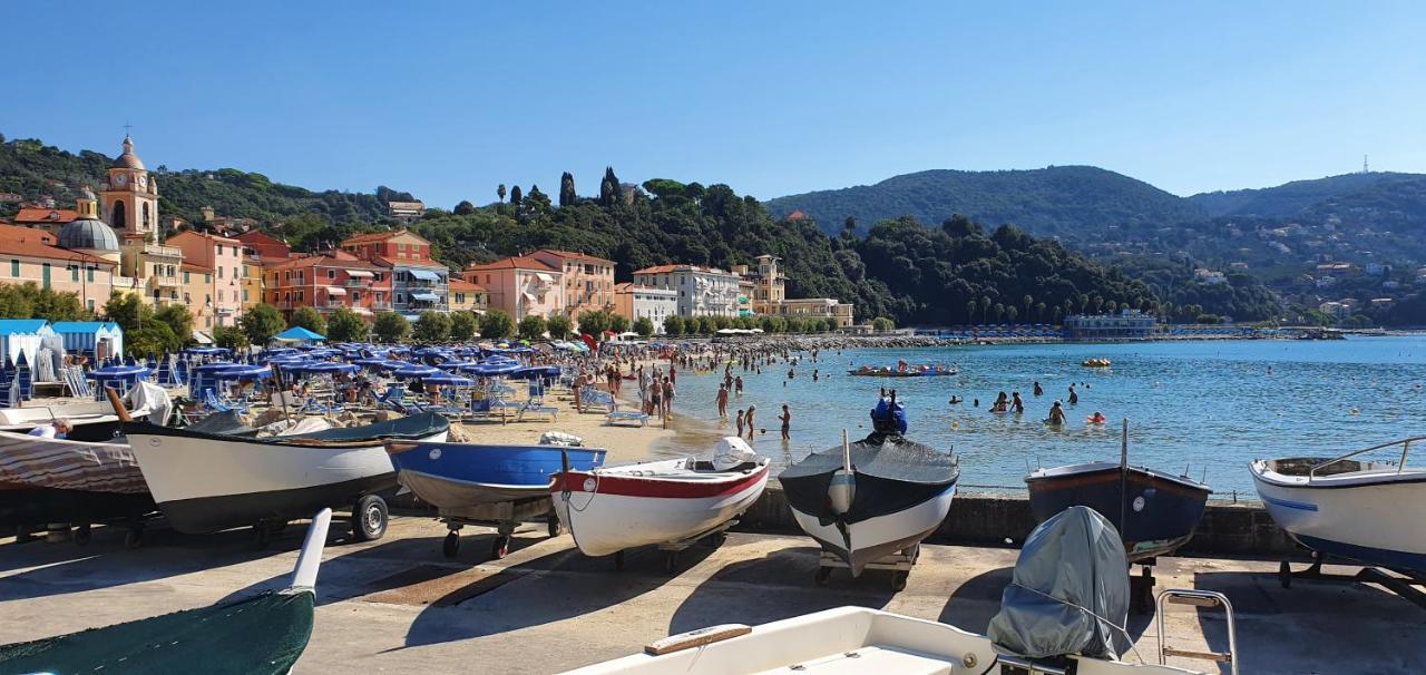 Comodo Al Mare Lerici Exterior photo